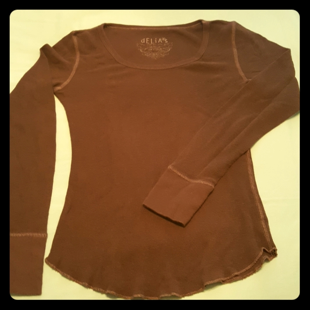Long sleeve waffle knit scoop neck